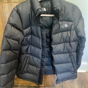 The North Face Puffer Jacket (700)